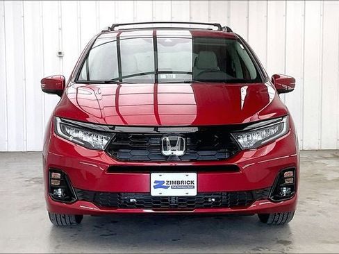 New 2026 Honda Odyssey Elite image 3