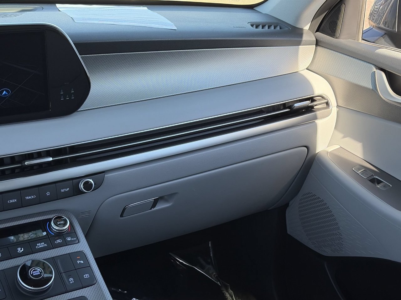Certified 2025 Hyundai Palisade SEL FWD image 14