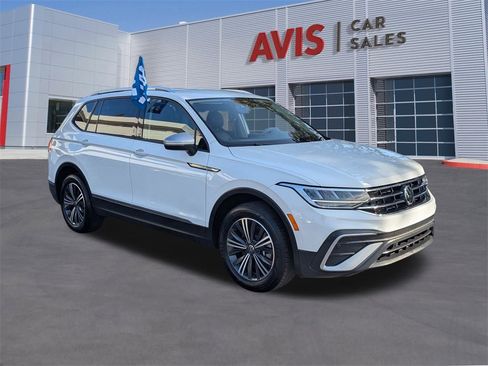 Used 2024 Volkswagen Tiguan Wolfsburg Edition image 3