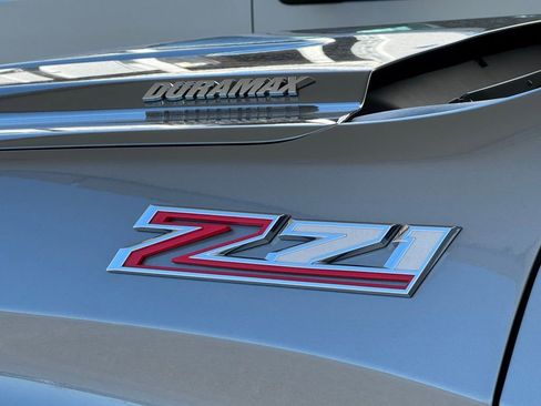 Used 2025 Chevrolet Silverado 1500 LTZ w/ LTZ Premium Package image 5