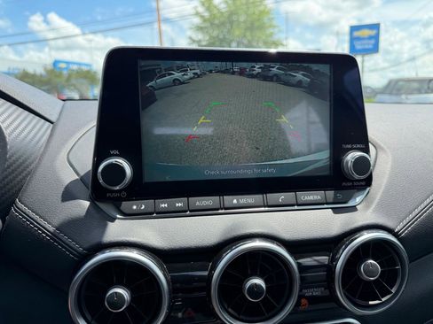 Used 2024 Nissan Sentra SV FWD image 50
