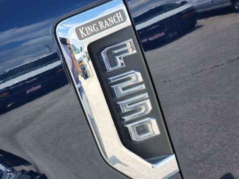 Used 2022 Ford F250 King Ranch w/ King Ranch Ultimate Package AWD/4WD image 12