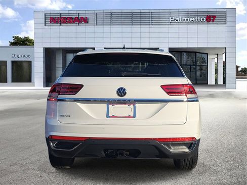 Used 2023 Volkswagen Atlas Cross Sport SE image 5
