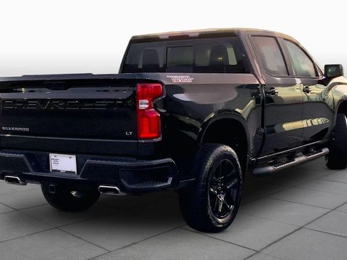 Used 2025 Chevrolet Silverado 1500 LT Trail Boss w/ Convenience Package II AWD/4WD image 12