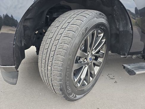 Used 2020 Ford Expedition Limited AWD/4WD image 38