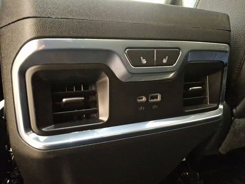 Used 2022 GMC Sierra 1500 Denali w/ Denali Reserve Package image 11