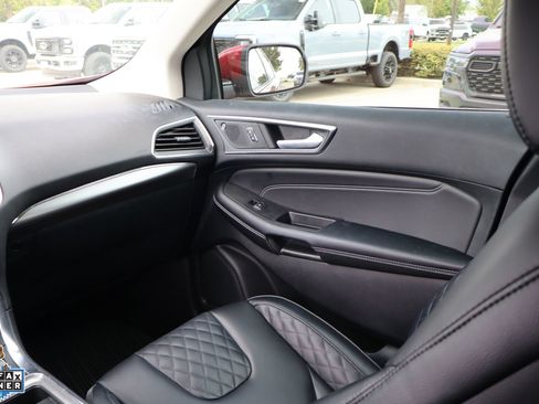 Used 2024 Ford Edge Titanium AWD/4WD image 24