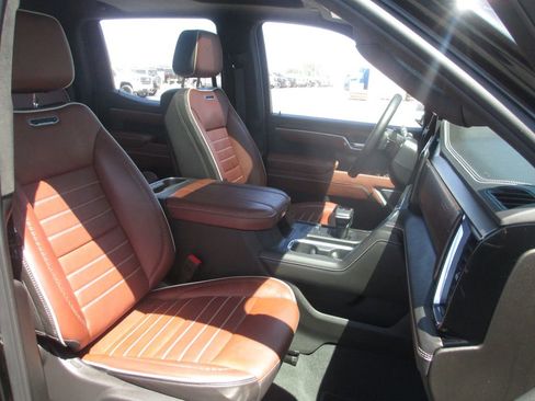 Used 2025 GMC Sierra 1500 Denali Ultimate AWD/4WD image 23