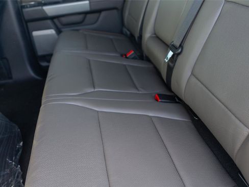 Used 2025 Ford F150 Lariat w/ Equipment Group 501A Mid image 24