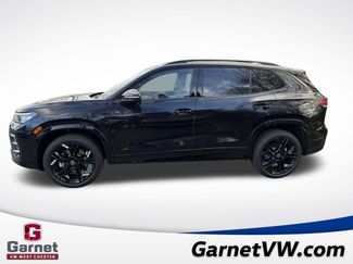 New 2026 Volkswagen Tiguan SE R-Line video 2