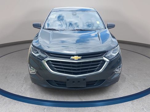 Used 2020 Chevrolet Equinox LS w/ LS Convenience Package FWD image 2