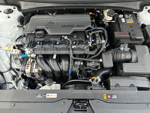 New 2026 Hyundai Elantra SE image 19