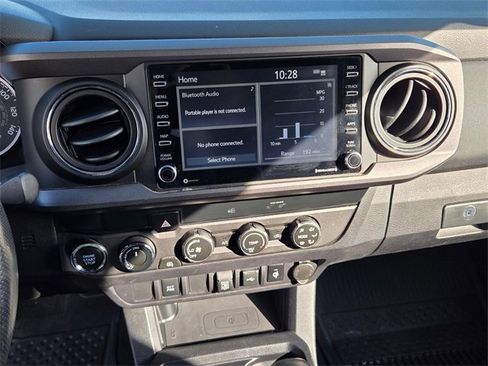 Used 2020 Toyota Tacoma TRD Sport image 17