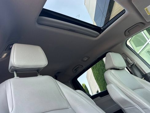 Used 2018 Honda Odyssey EX-L image 17