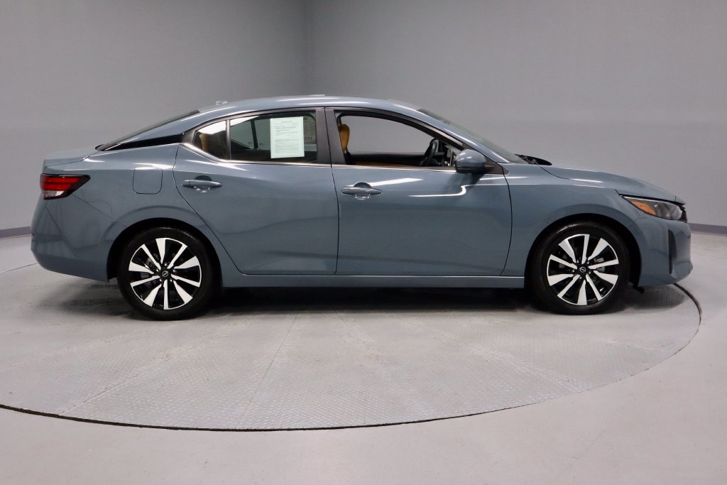 Certified 2025 Nissan Sentra SV w/ SV Premium Package FWD image 11