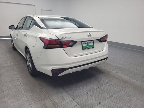 Used 2022 Nissan Altima 2.5 S FWD image 6