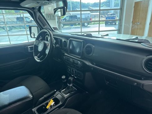 Used 2021 Jeep Wrangler Unlimited Sport w/ Sun And Sound Package AWD/4WD image 24