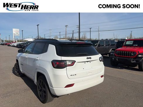 Used 2024 Jeep Compass Limited w/ High Altitude Package AWD/4WD image 3