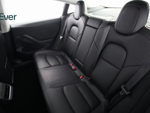 Used 2022 Tesla Model 3 Long Range image 10