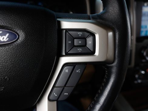 Used 2017 Ford F150 Lariat w/ Equipment Group 501A Mid image 31