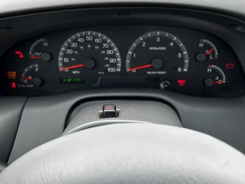 Used 2001 Ford F150 XL RWD image 5