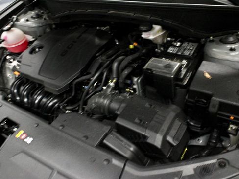 Used 2025 Hyundai Tucson SE FWD image 17