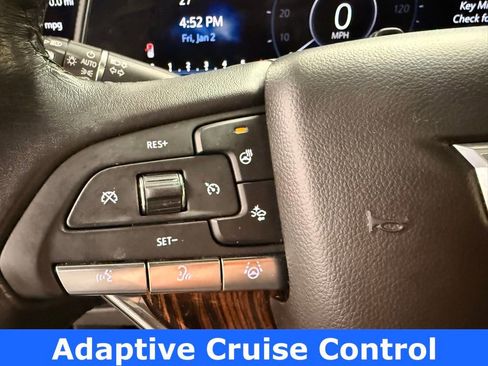 Used 2023 Cadillac Escalade Premium Luxury image 33