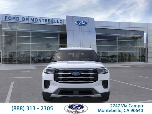 New 2026 Ford Explorer Active RWD image 8