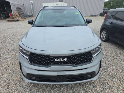 Certified 2023 Kia Sorento EX w/ Panoramic Sunroof Package FWD image 2