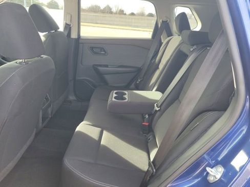 Used 2023 Nissan Rogue S image 15