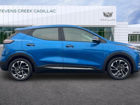 Used 2022 Chevrolet Bolt EUV Premier w/ Sun & Sound Package image 2