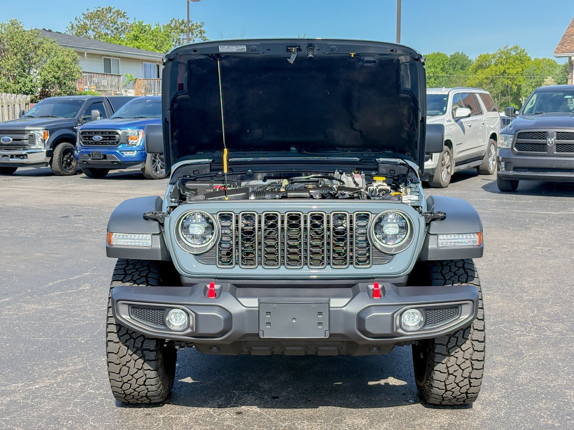 Used 2025 Jeep Gladiator Rubicon w/ Convenience Group AWD/4WD image 30