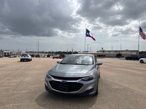 Used 2024 Chevrolet Malibu RS FWD image 6