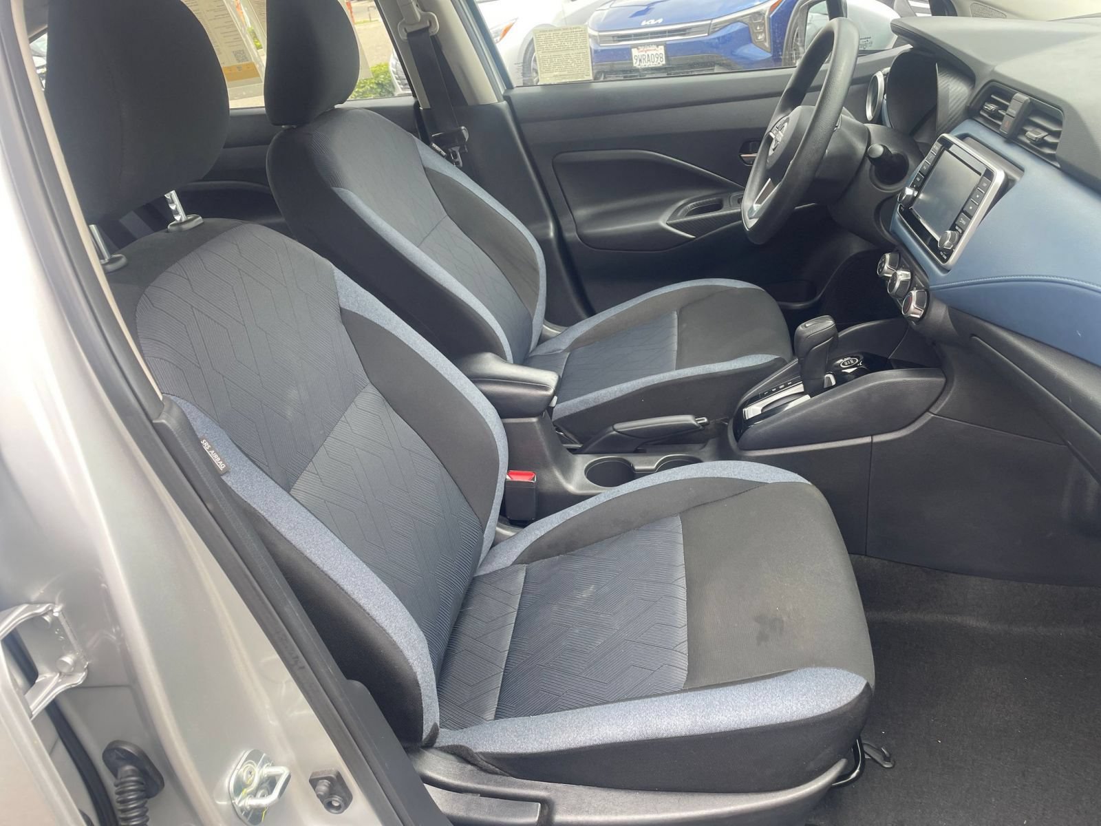 Used 2025 Nissan Versa SV FWD image 35