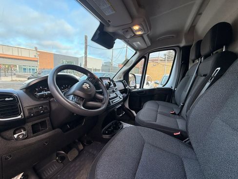 Used 2023 RAM ProMaster 3500 w/ Convenience Group FWD image 17