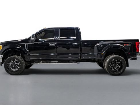 Used 2017 Ford F350 Lariat w/ Lariat Ultimate Package AWD/4WD image 9
