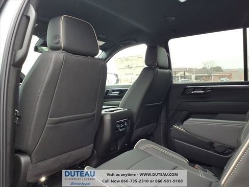 New 2026 Chevrolet Suburban Premier image 11