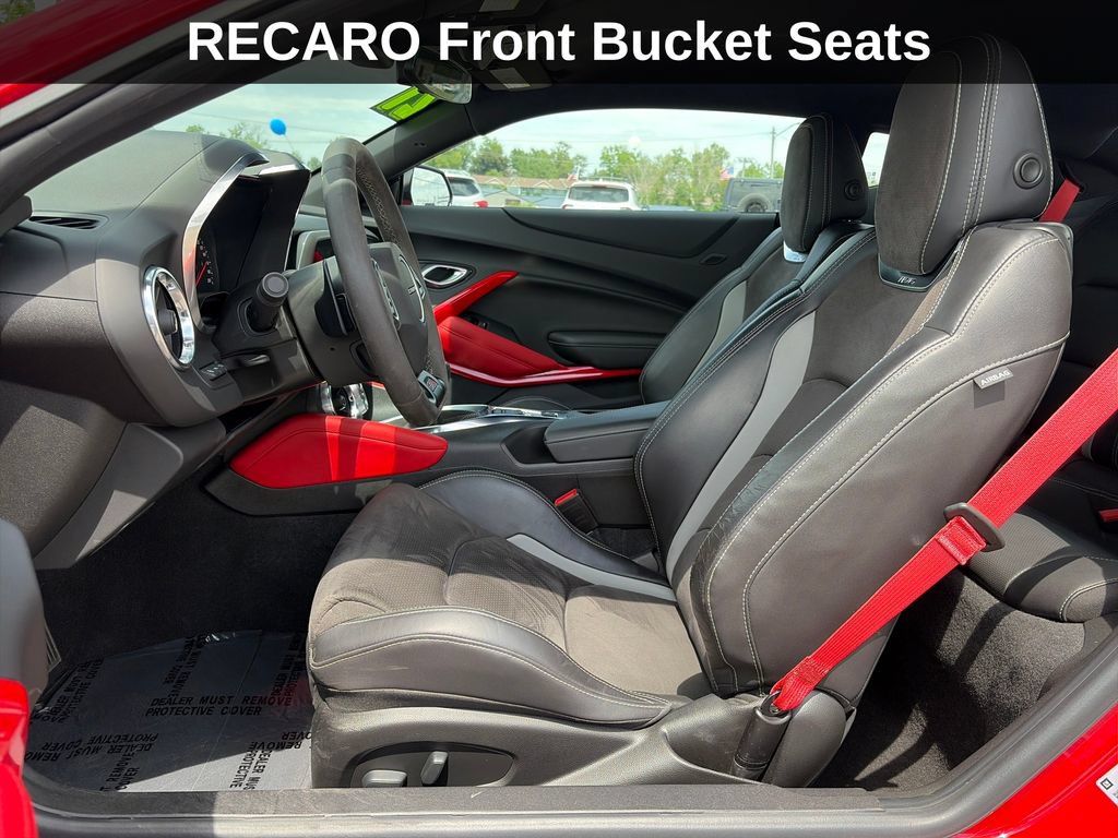 Used 2021 Chevrolet Camaro SS RWD image 12