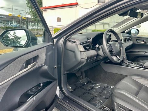 Certified 2025 Toyota Camry XLE FWD image 9