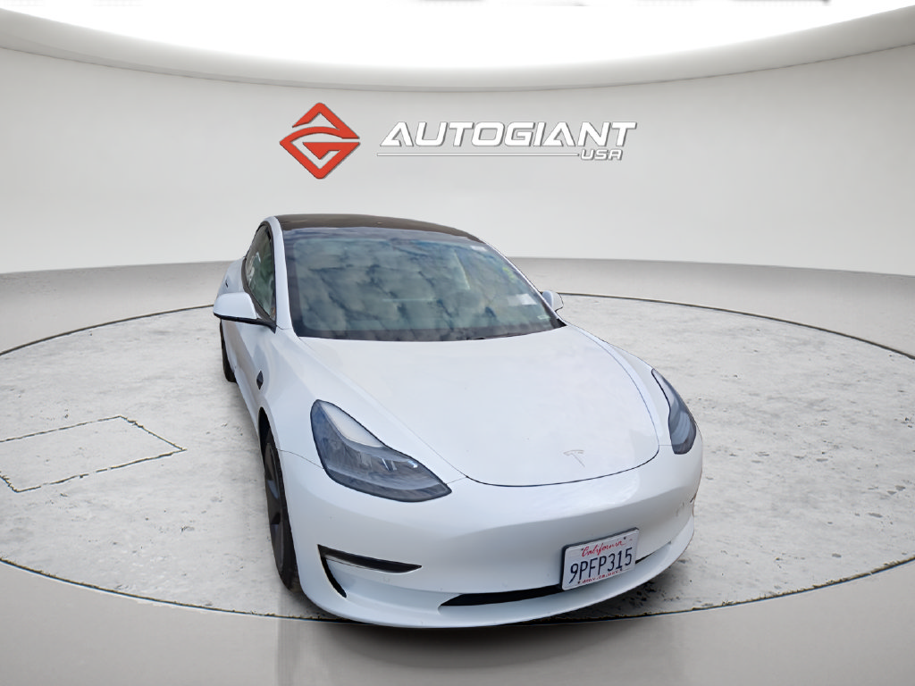 Used 2021 Tesla Model 3 Standard Range Plus RWD image 2