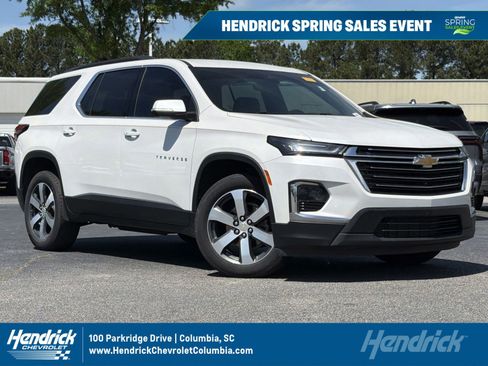 Used 2022 Chevrolet Traverse LT w/ LT Premium Package image 1