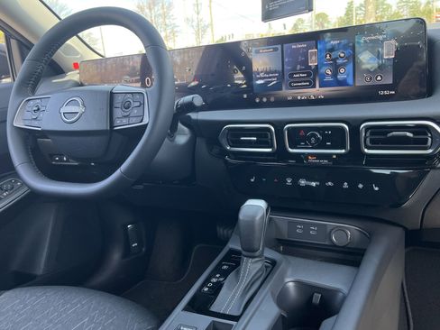 New 2026 Nissan Sentra SV image 3