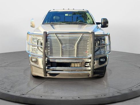 Used 2020 Ford F350 Lariat w/ Chrome Package AWD/4WD image 2