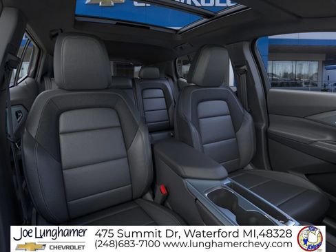 New 2026 Chevrolet Equinox EV LT image 18