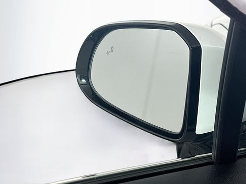 Used 2020 Hyundai Santa Fe SEL FWD image 16