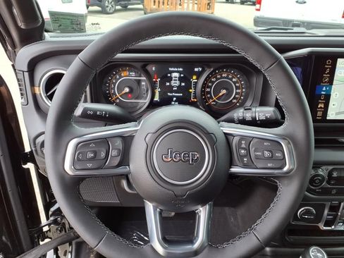 New 2025 Jeep Wrangler Sahara image 11
