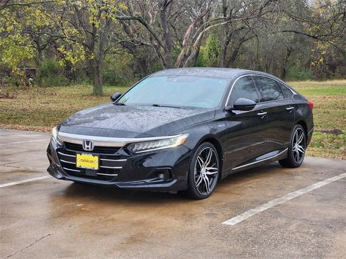 Used 2021 Honda Accord Touring image 3