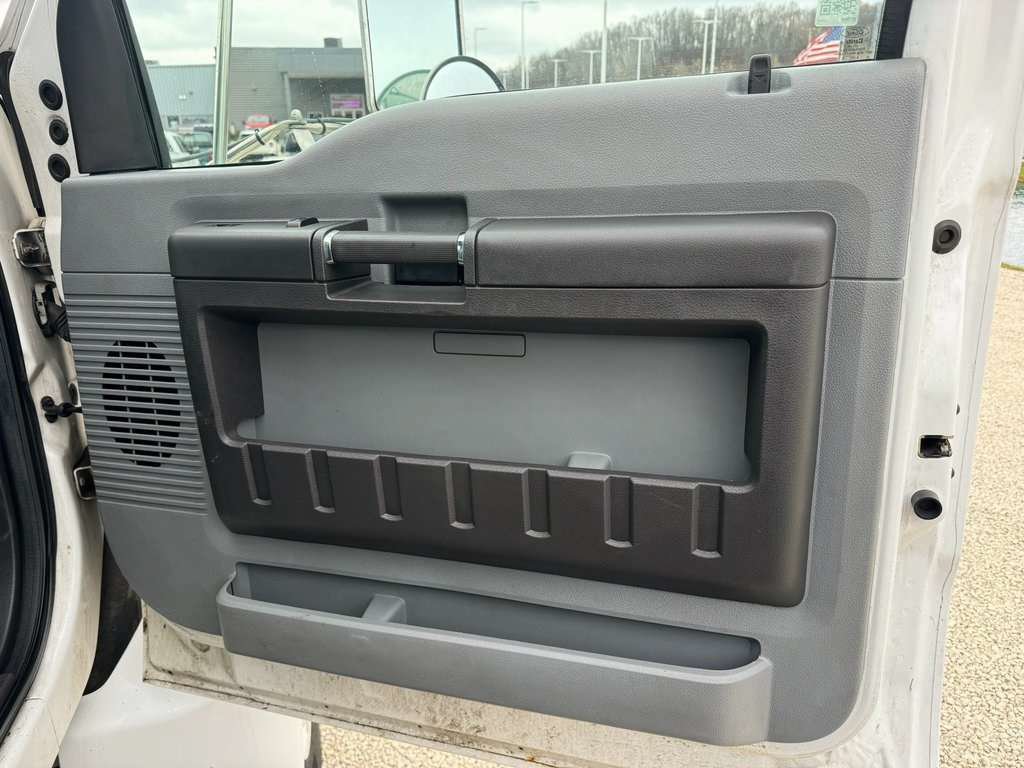 Used 2015 Ford F650 2WD Regular Cab Super Duty image 19