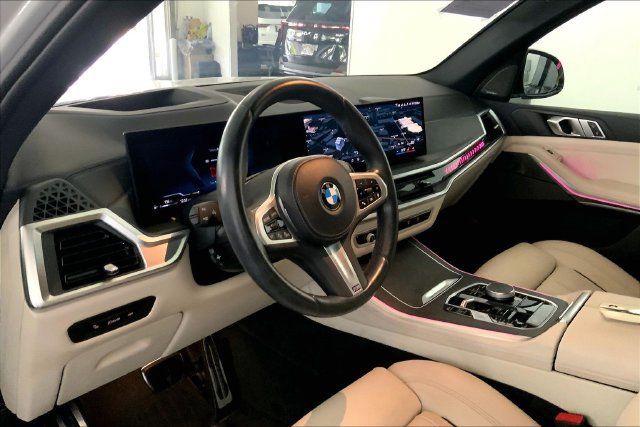 Used 2024 BMW X5 sDrive40i w/ M Sport Package RWD image 7