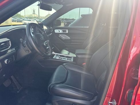 Used 2022 Ford Explorer ST w/ Equipment Group 401A RWD image 7